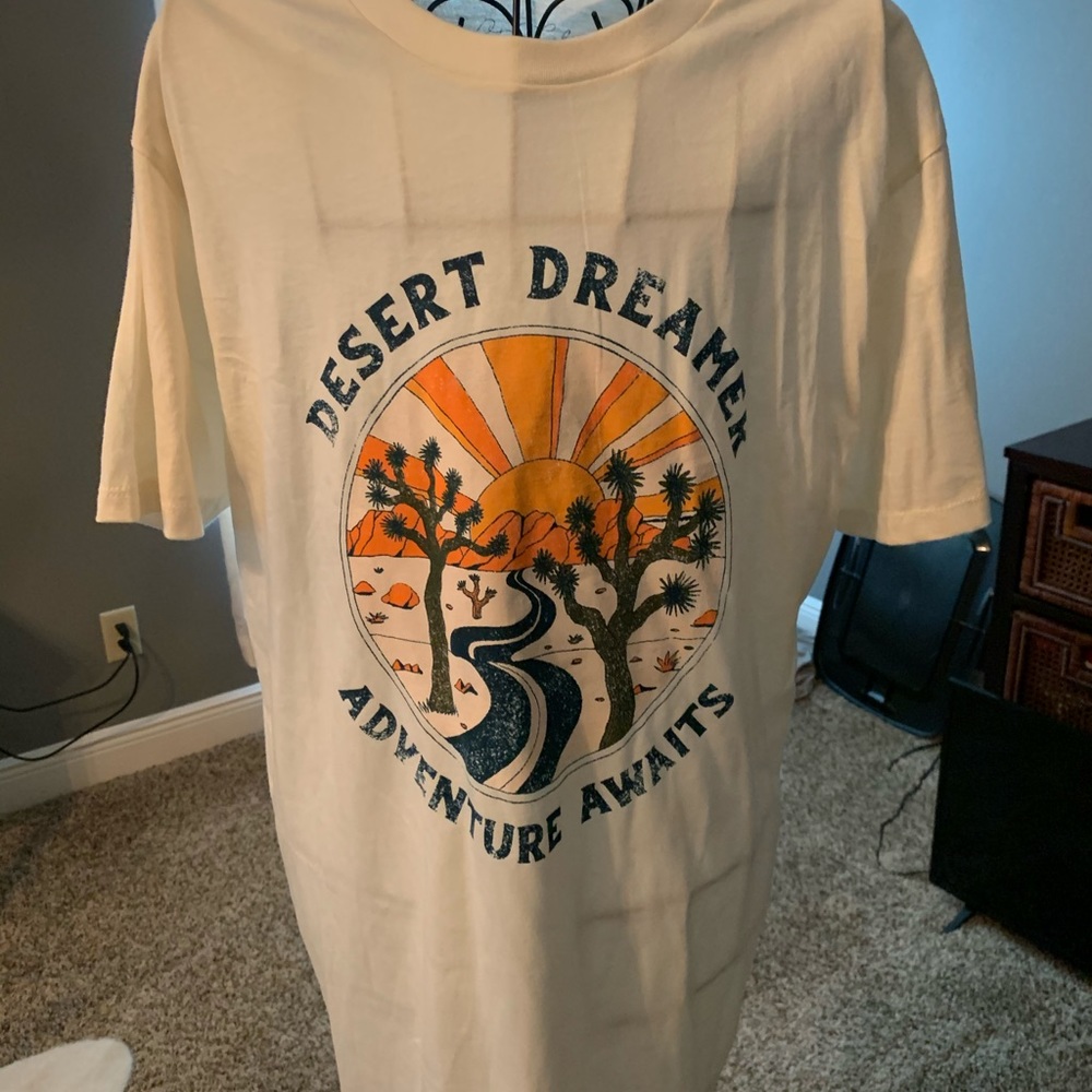 White graphic tee